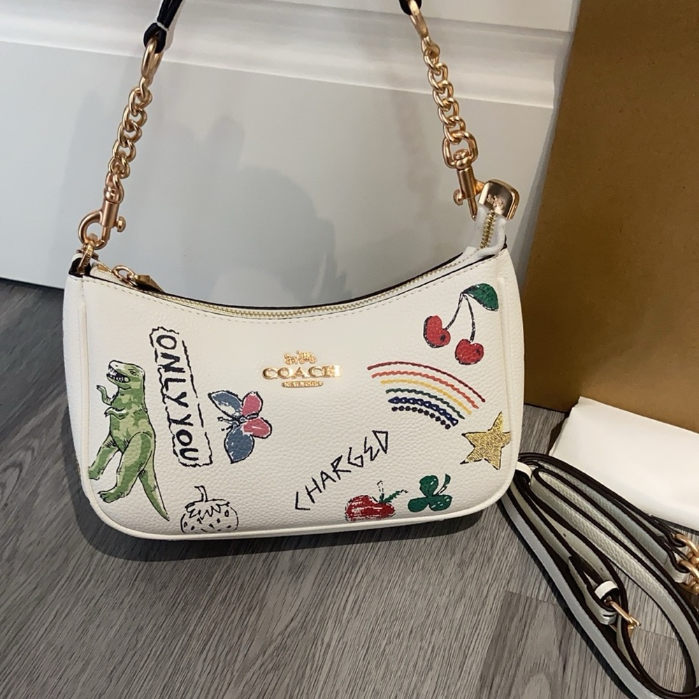 NWT Coach Teri Shoulder & Crossbody Bag With Sketch Print In Chalk Multi CAK17